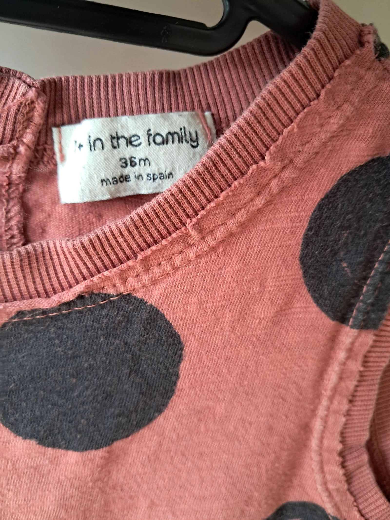 In the family jumpsuit set 36 months and Zara sweater 3/4 years – photo 3